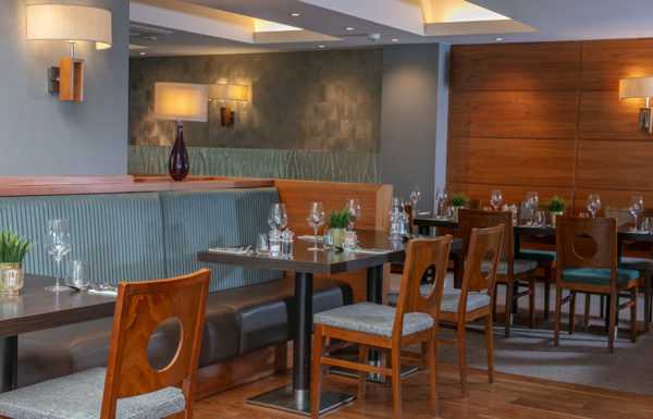 Carousel Desktop Dining