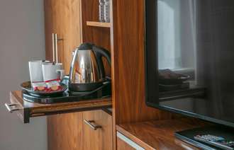 Carousel Desktop Classic Twin 2