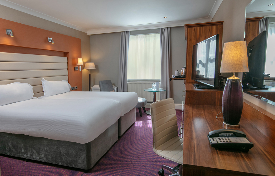 Carousel Desktop Classic Twin 5