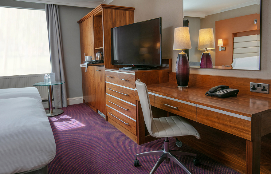 Carousel Desktop Classic Twin 3