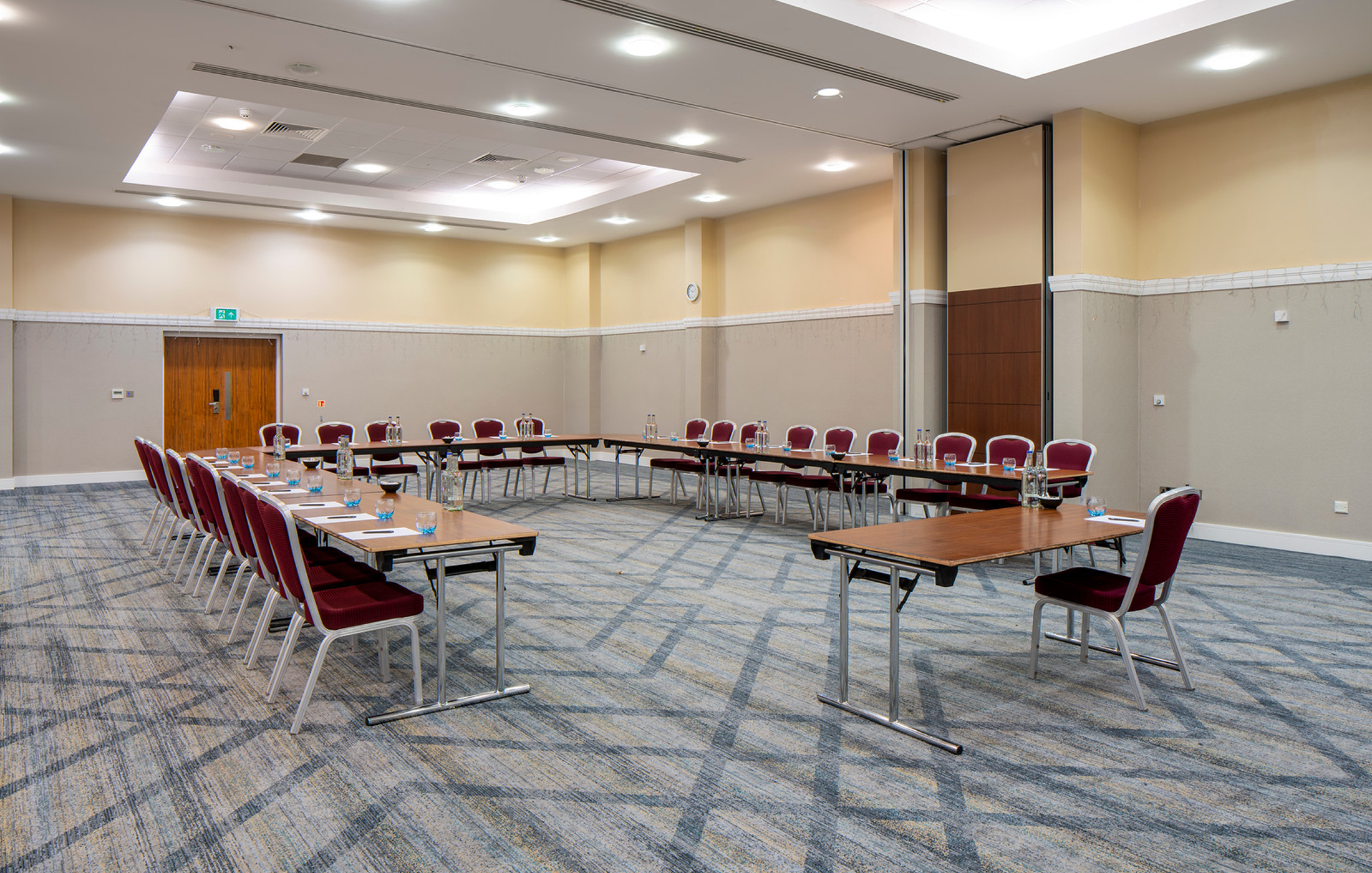 Gallery Silkin Ushape 1