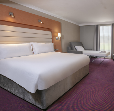 SUPERIOR FAMILY ROOM