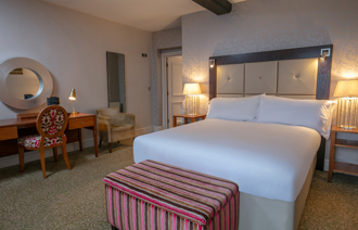 Carousel Desktop Feature Double 2