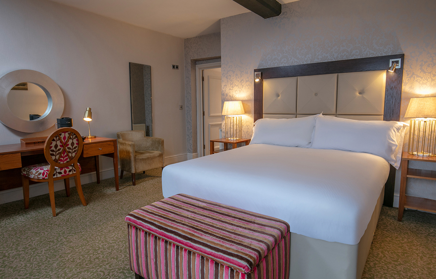 Carousel Desktop Feature Double 2