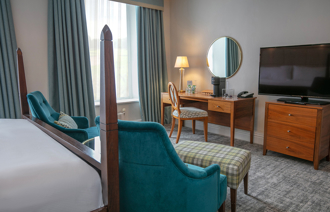 Carousel Desktop Feature King 3