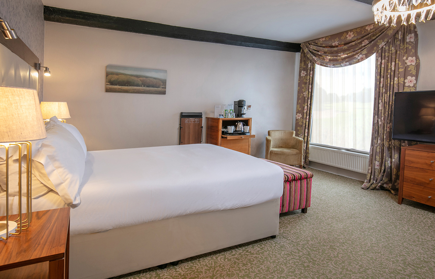 Carousel Desktop Feature Double 4